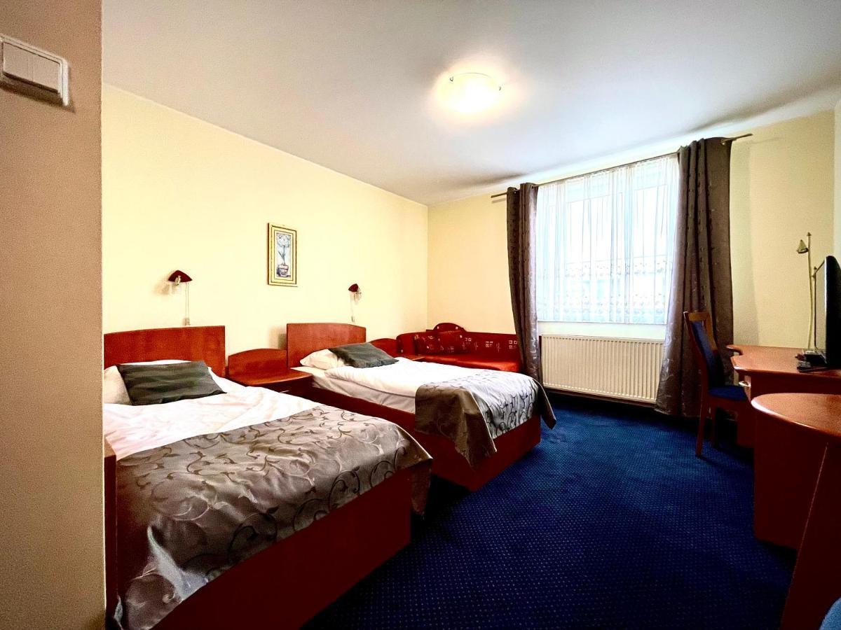 Hotel Dowhan Nowe 外观 照片